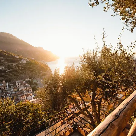 Oda ve Kahvaltı Orto Paradiso 4*