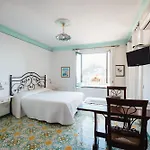 Alojamento de Acomodação e Pequeno-almoço Orto Paradiso Minori