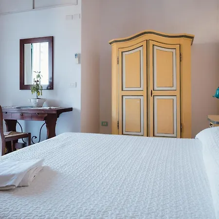 Orto Paradiso Bed & Breakfast 4*